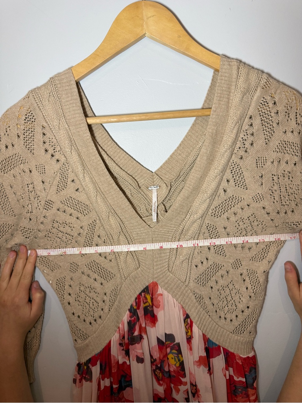 Free People Boho Sweater Dress Medium beige knit floral Midi Dress - Picture 5 of 5